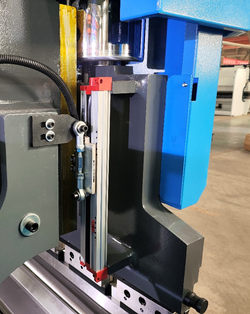 Листогибочный пресс с ЧПУ PROForm МТ-15 Series
